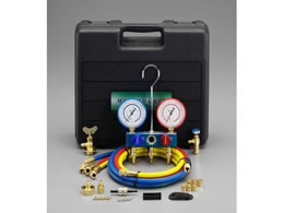 �G�X�R R134a �`���[�W�֗��L�b�g �①�ɗp EA110A-55