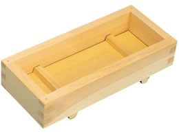 }R[ Ђ̂ i (82510) 5741300