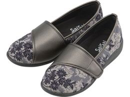 }AkC SaiSai`t[vg` NVbNubN 26.0cm