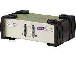 ATEN KVMXCb` 2|[g^PS^2^USB^VGA CS82U