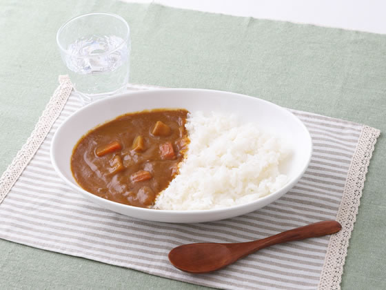 風と光 オーガニック ヴィーガンレトルトカレー 野菜が573円