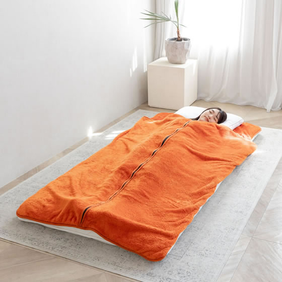 ファミリー・ライフ 吸湿発熱寝袋毛布敷パッド S オレンジ a3348530が