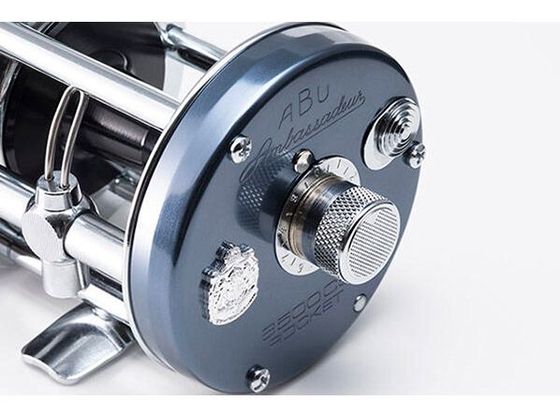 ピュアフィッシング ABU AMB 6500CS ROCKET BLUE GRAYが32,182円