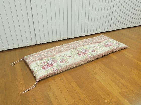 ●色：ピンク●サイズ：（約）幅７５×長さ１８５×厚さ１０ｃｍ●重さ：（約）２．７ｋｇ●素材：側生地／綿１００％、詰めもの／ポリエステル１００％