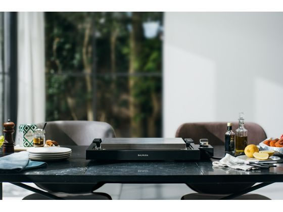 BALMUDA ホットプレート BALMUDA The Plate K10A-BKが38,632円 通販