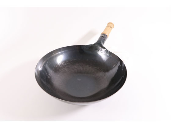 山田工業所 鉄打出木柄片手中華鍋33cm
