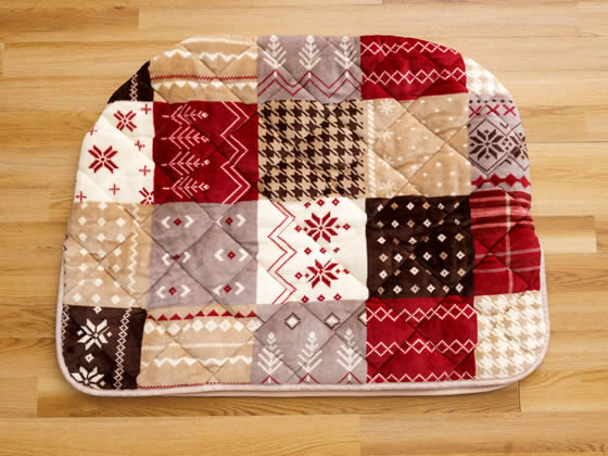 ●サイズ：（約）９０×７０ｃｍ●重さ：（約）０．７ｋｇ●素材：掛部／ポリエステル１００％（フランネル生地）、敷裏部／ポリエステル１００％（ピーチスキン生地）