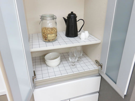 東和産業 キッチンボードに敷くシート 55cm ホワイトが629円 ココデカウ